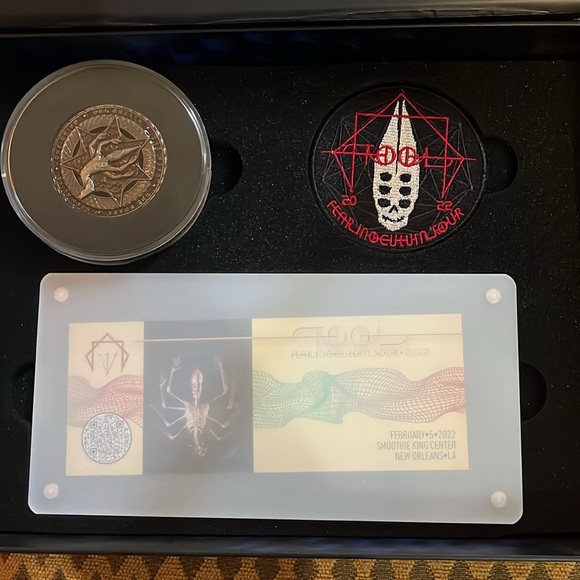 TOOL VIP Fear Inoculum Box Set. - Picture 7 of 13